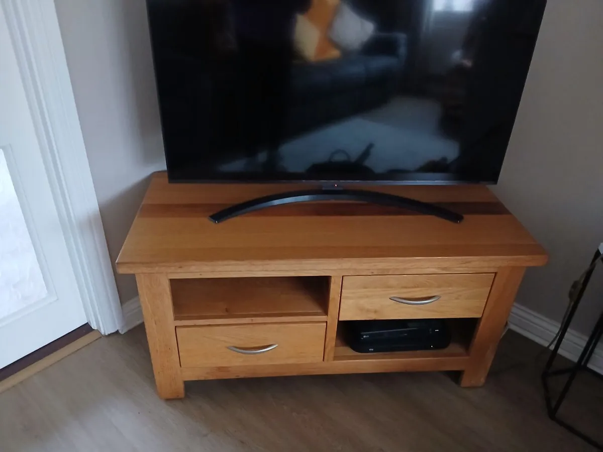 TV TABLE & CHEST OF DRAWERS - Image 2