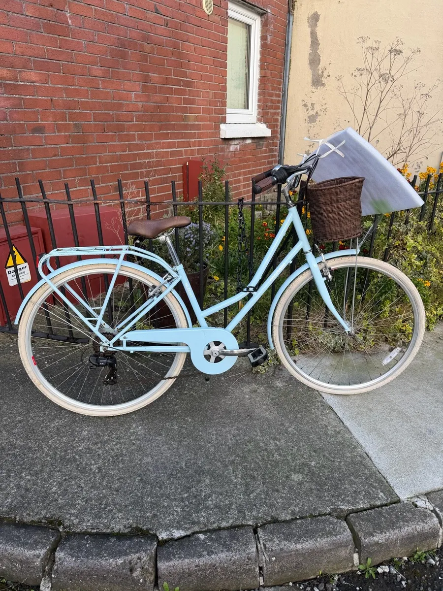 Vintage ladies cruiser - Image 1