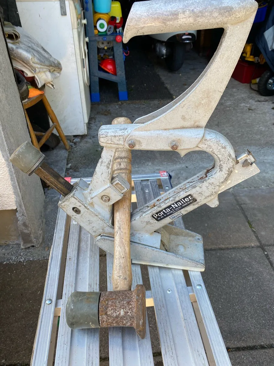 Porta nailer