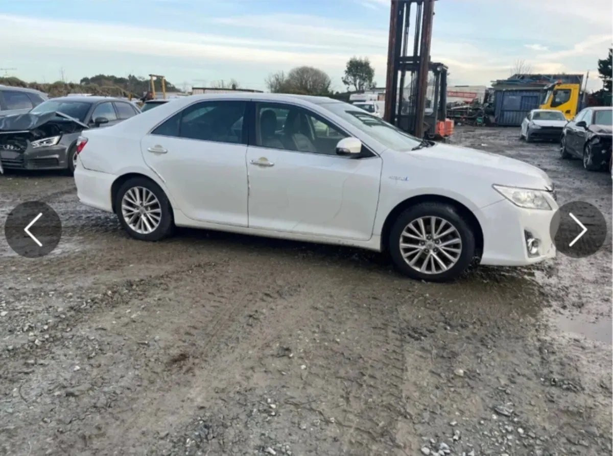 2016 Toyota Camry 2.5 Hybrid - Image 1