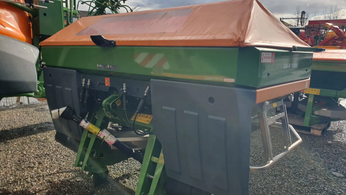 Amazone Zam & Zav Fertilizer Spreader in Stock - Image 2