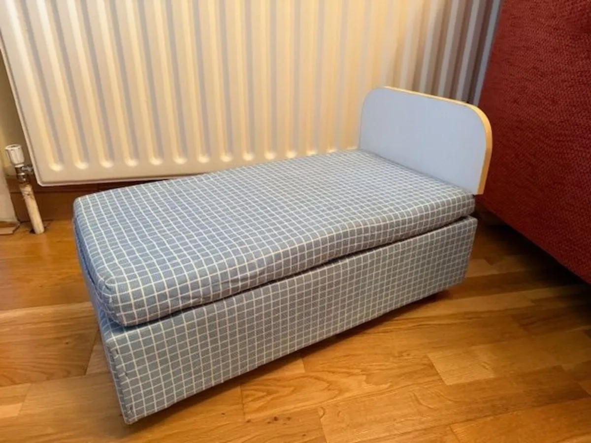 Dolls Bed - Image 2