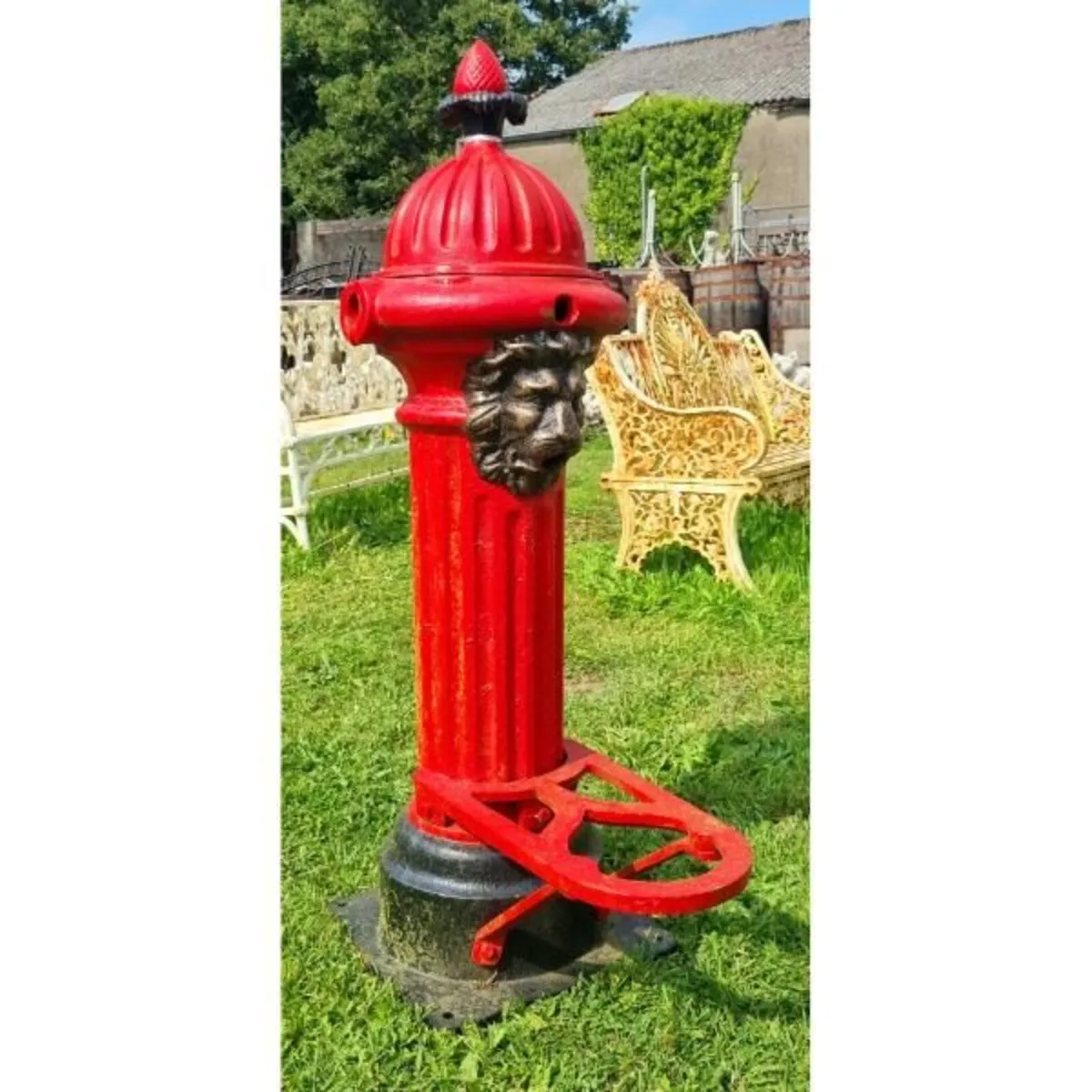 Village Pump Red H240 - Image 1