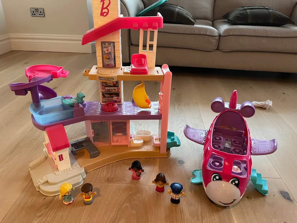 Barbie little people house and plane - Image 1