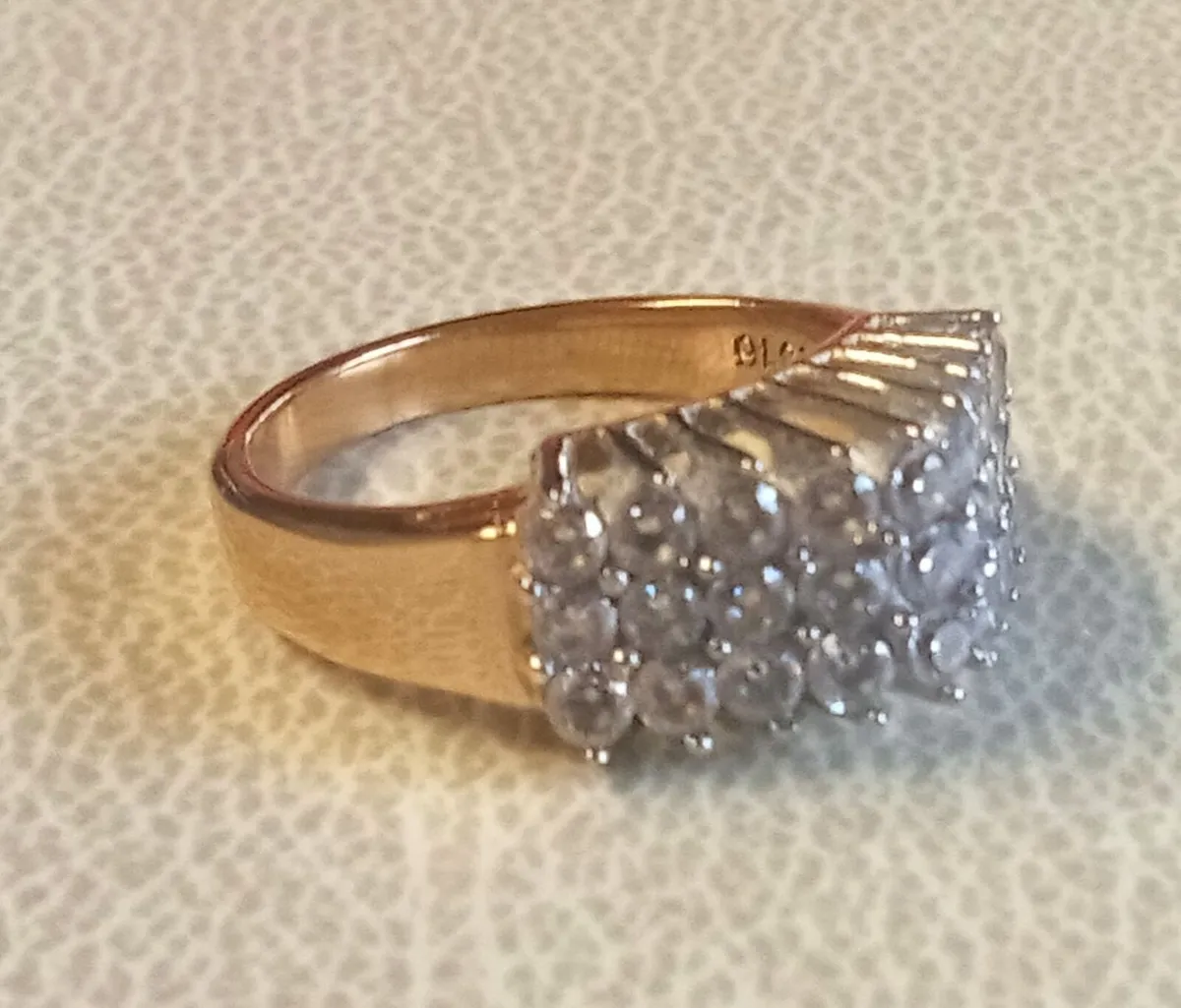 Beautiful Dress Ring - Image 1