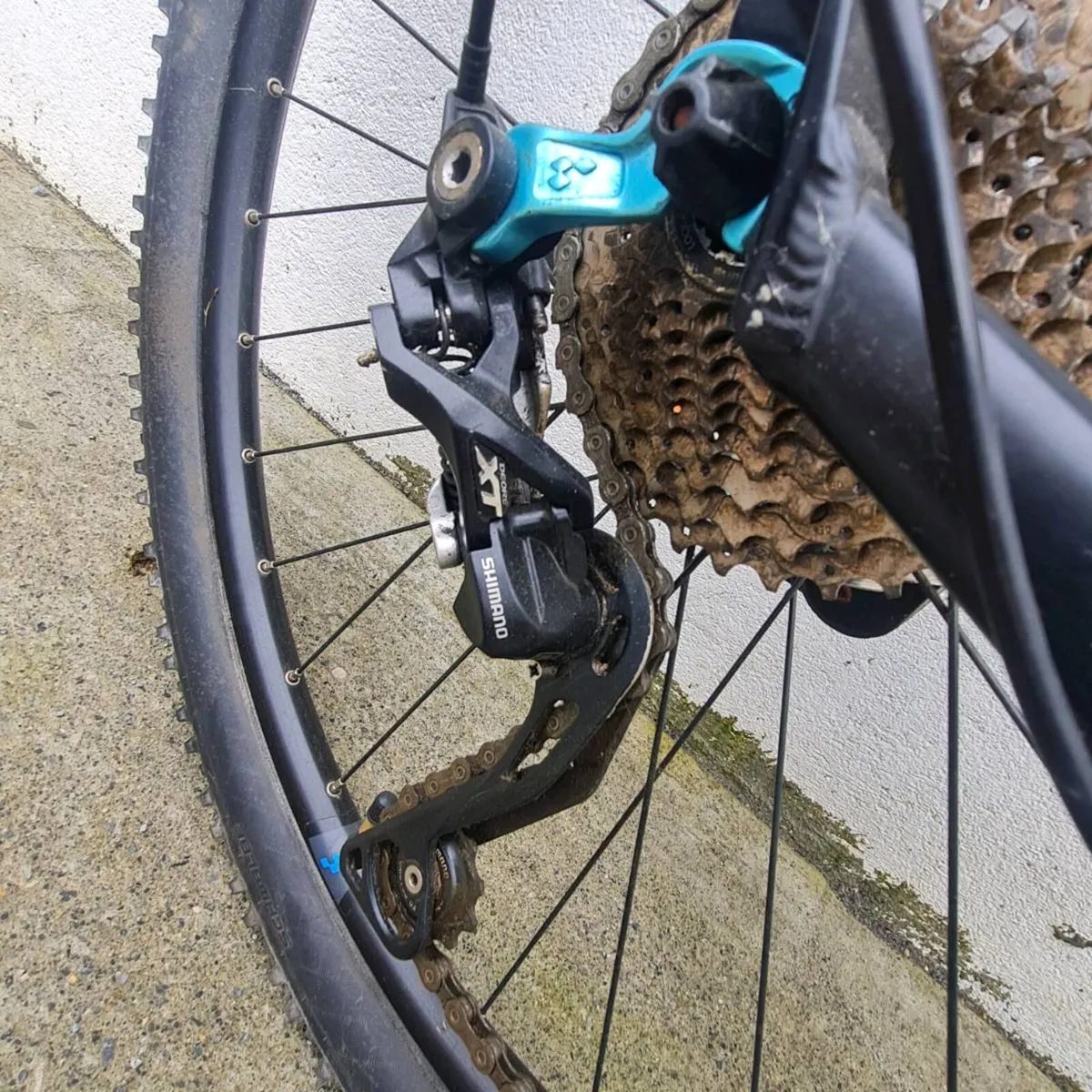 Cube mountain bike. Perfect condition - Image 3