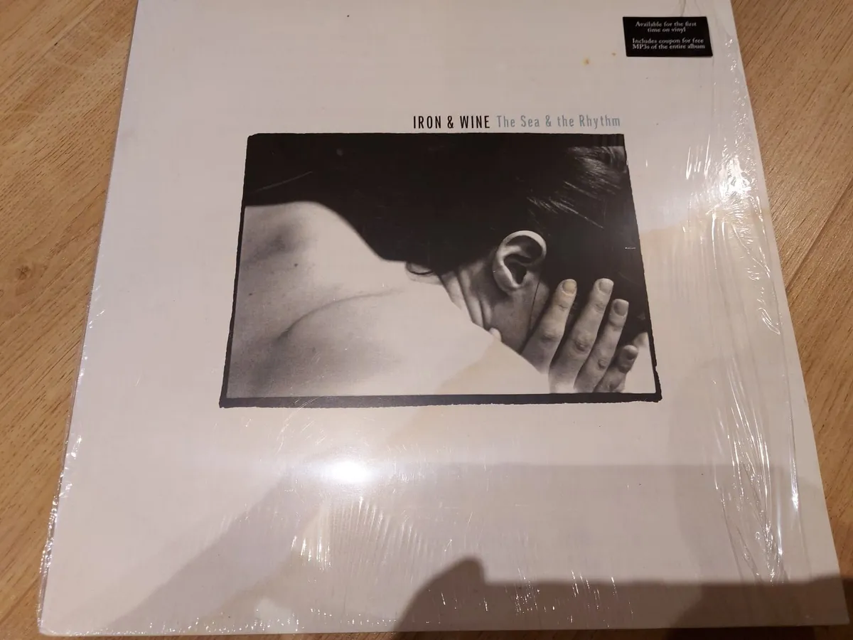Iron & Wine - The Sea & the Rhthym - Vinyl Record - Image 1
