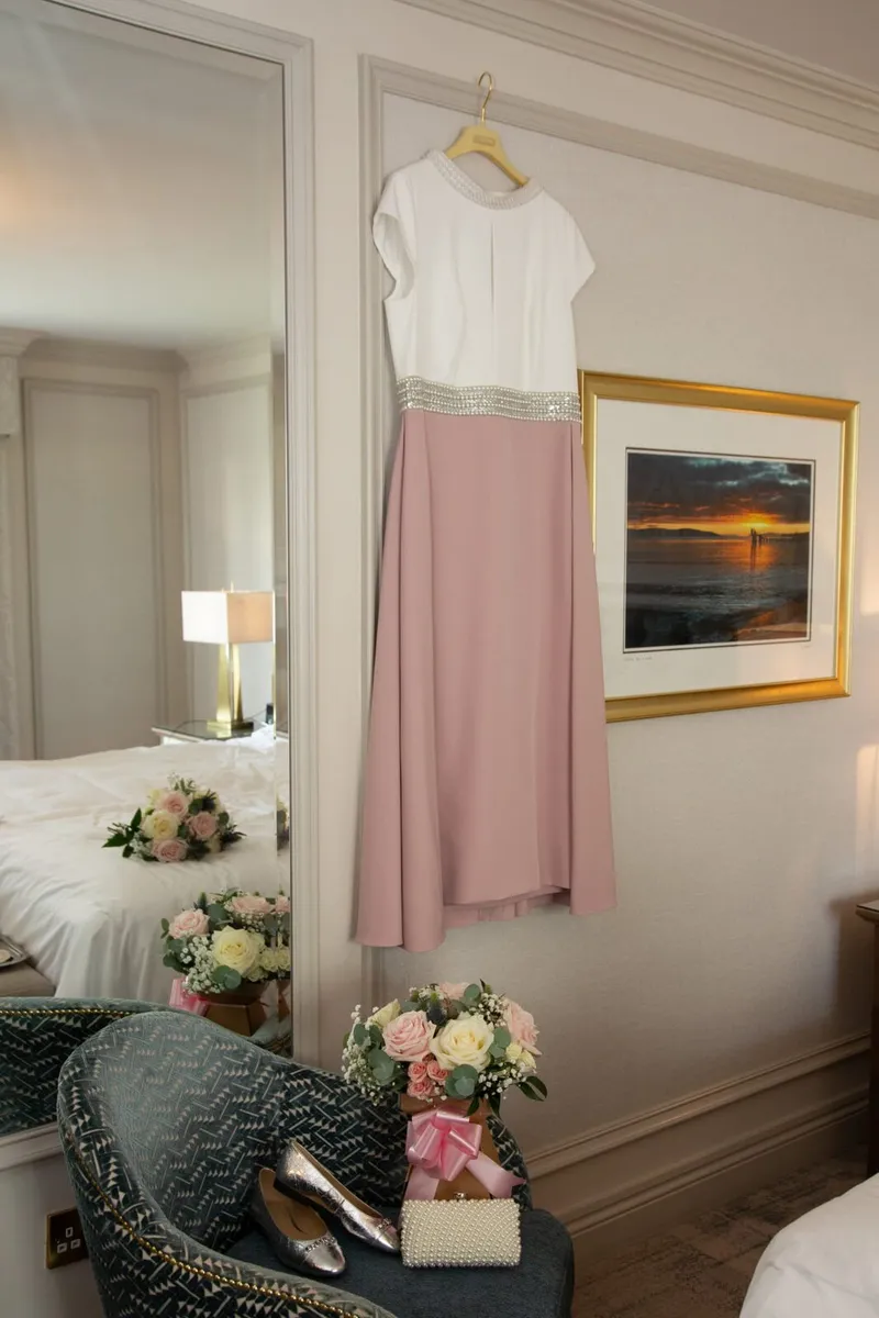 Wedding dresses - Image 1