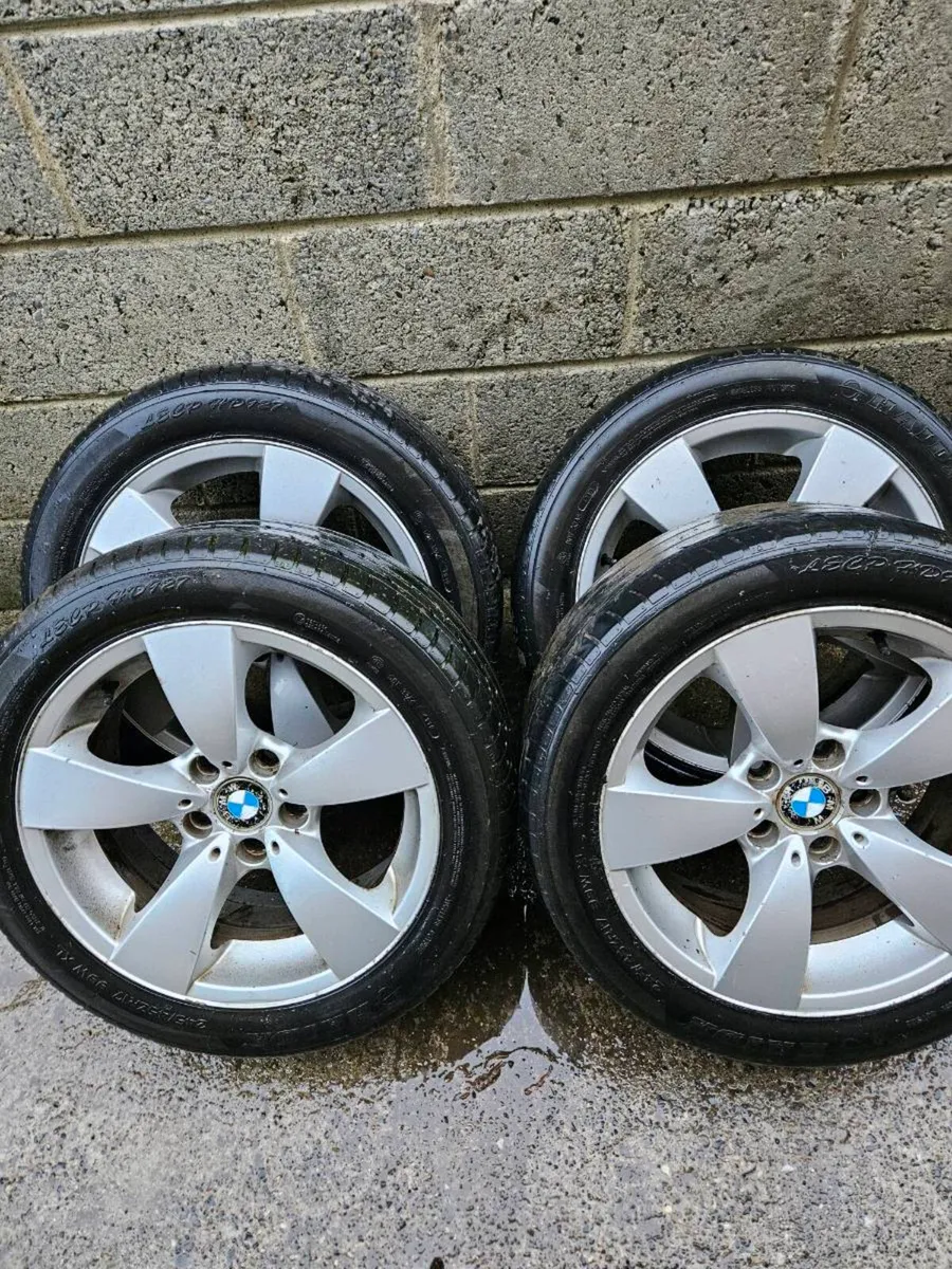 BMW alloys 17 inc - Image 1
