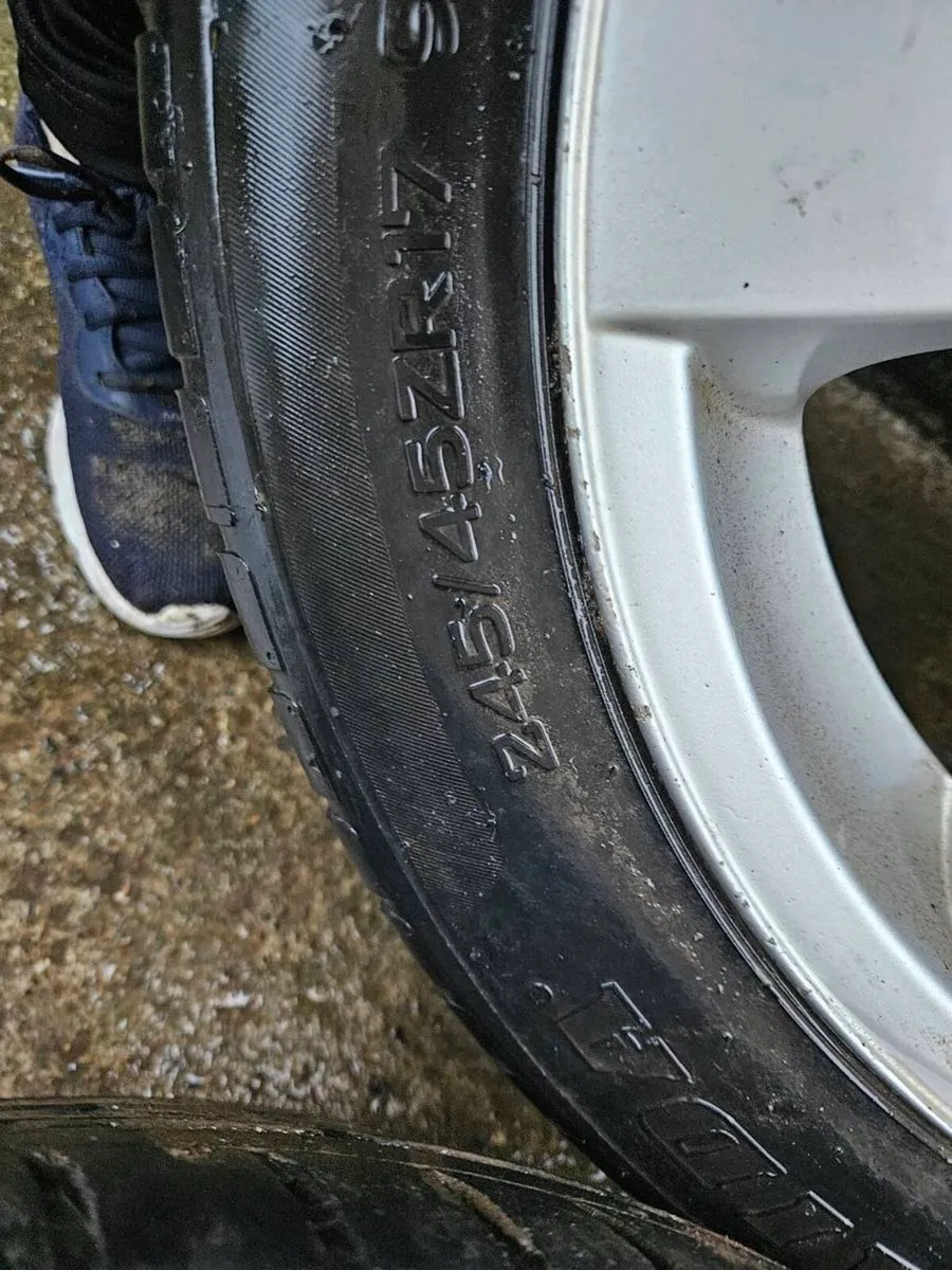 BMW alloys 17 inc - Image 4