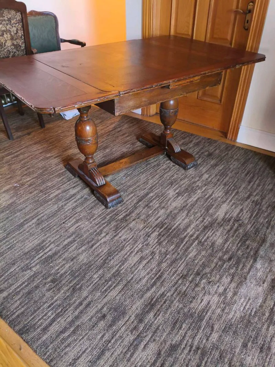 Lovely old detailed table,2 chairs 100 euro - Image 1