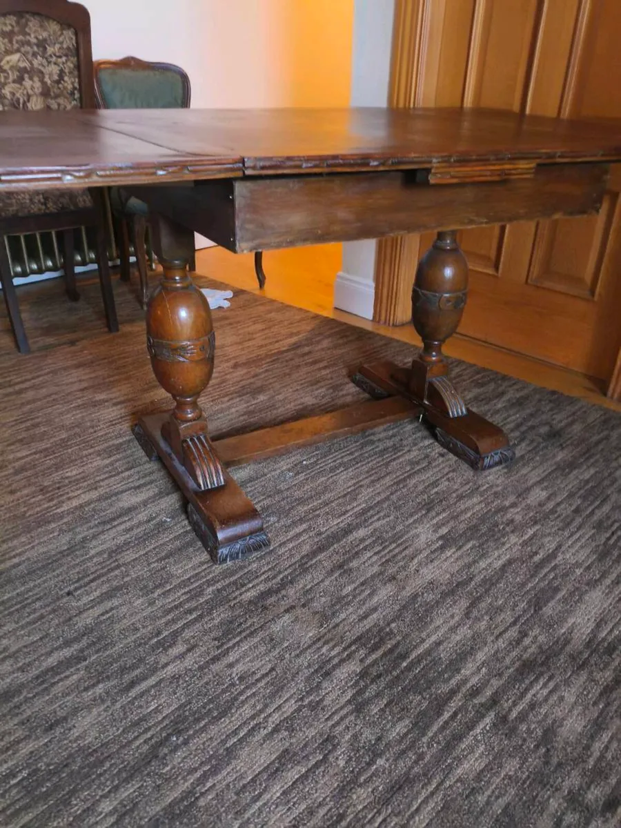 Lovely old detailed table,2 chairs 100 euro - Image 3