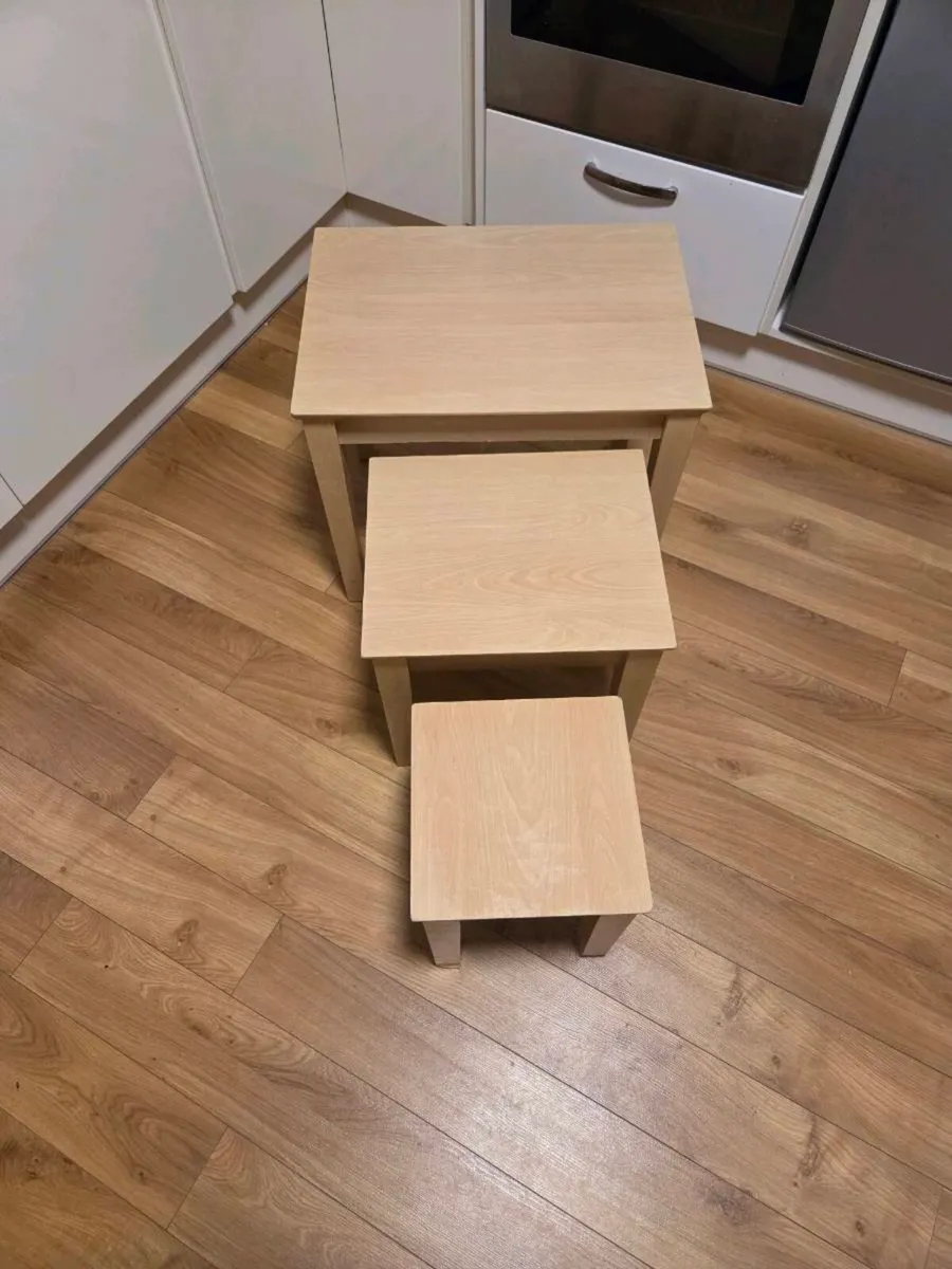 Nest of tables - Image 3