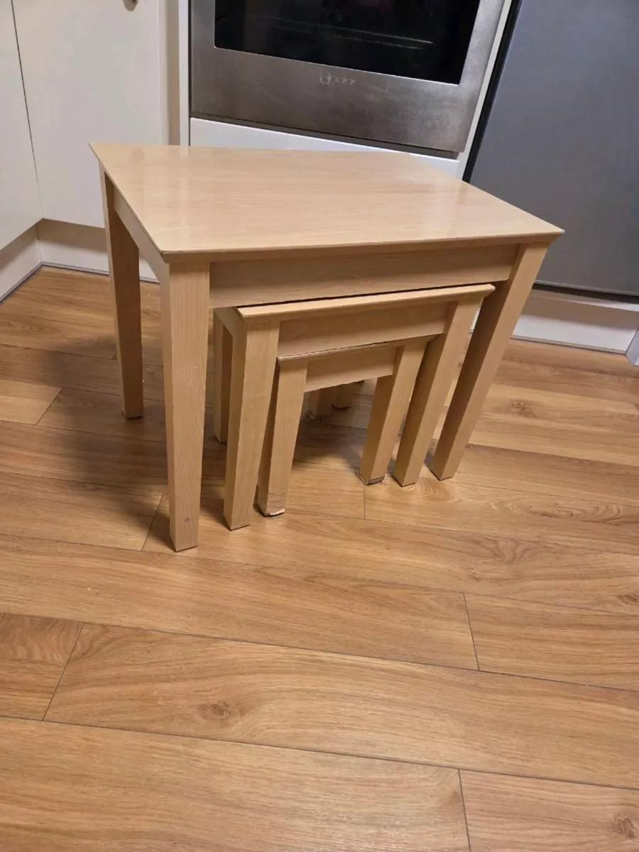 Nest of tables - Image 1