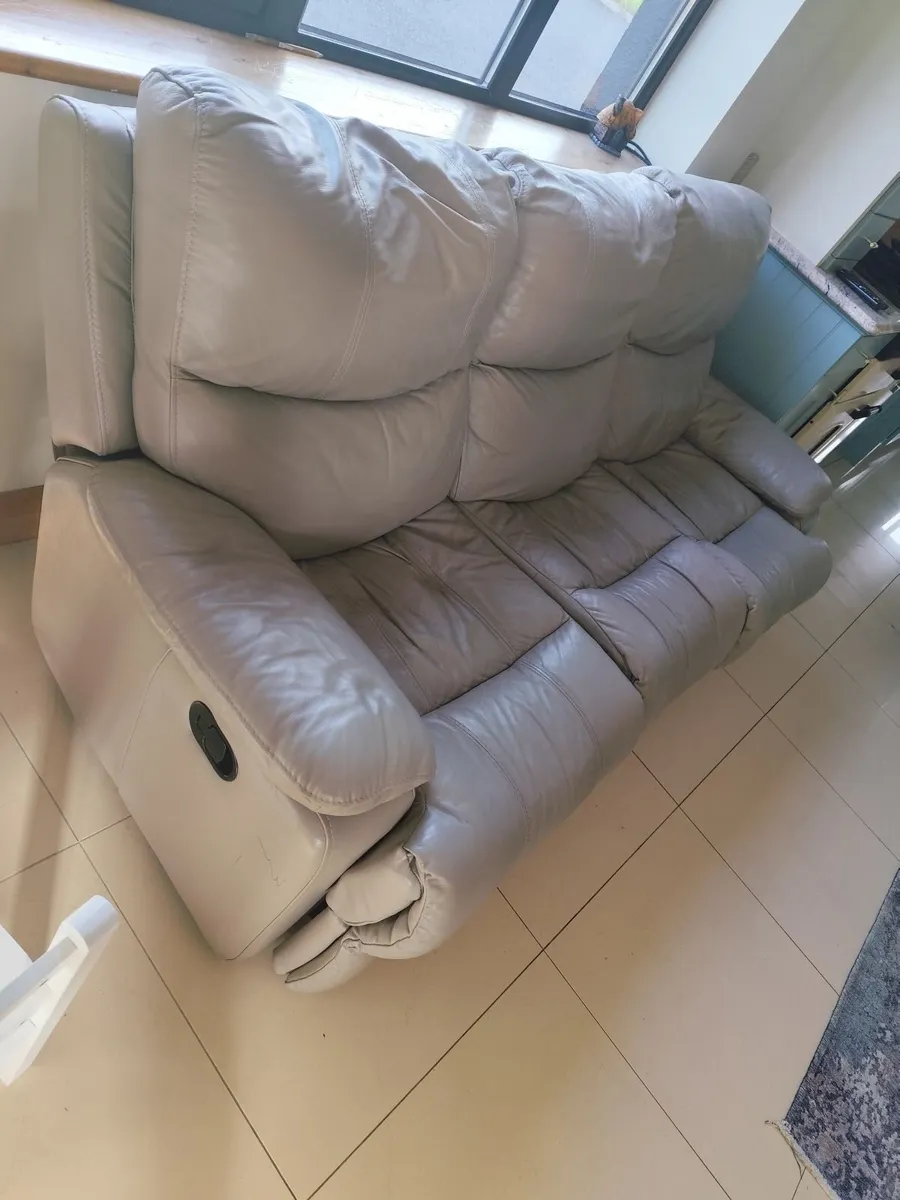 Leather 3 seater Couch - Image 2