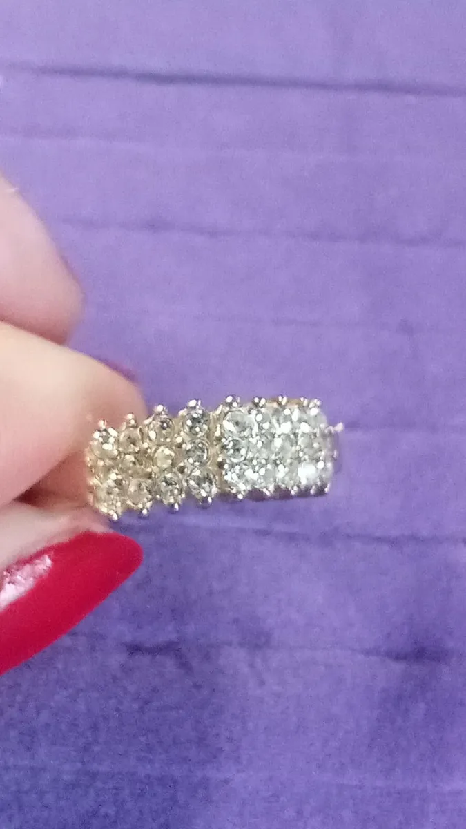 Beautiful Dress Ring - Image 4