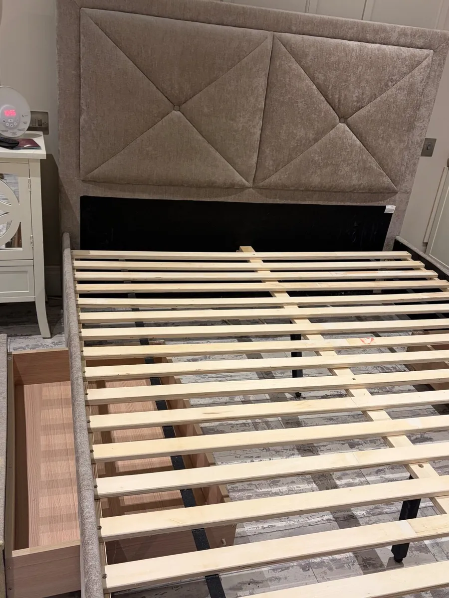 king Size Bed with storage - Image 1