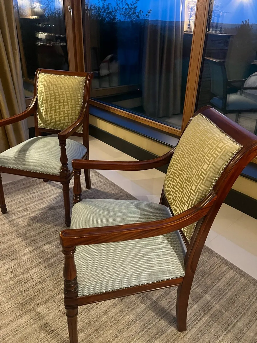 Occasional chairs - Image 2