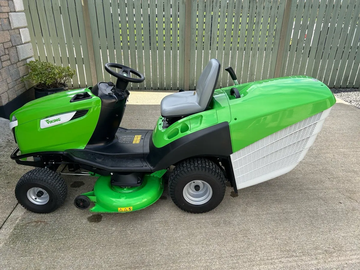 Ride on lawnmower - Image 3