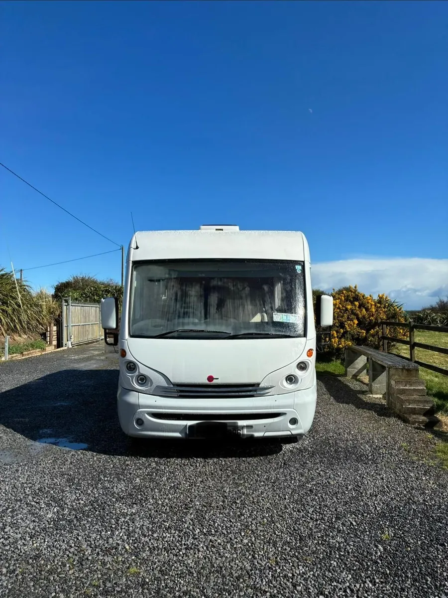 RHD - A Class Camper Burstner Elegance I59 Compact - Image 2