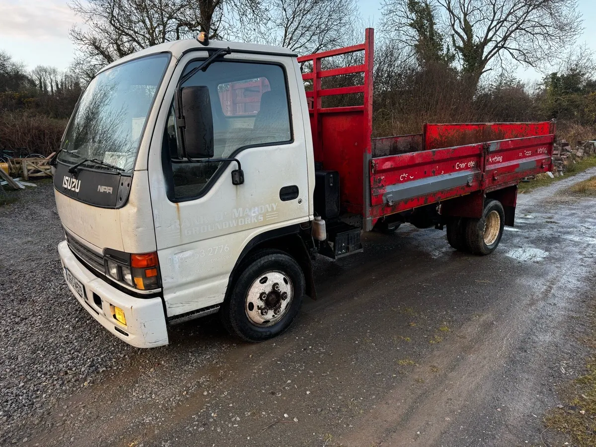 Isuzu NPR - Image 3