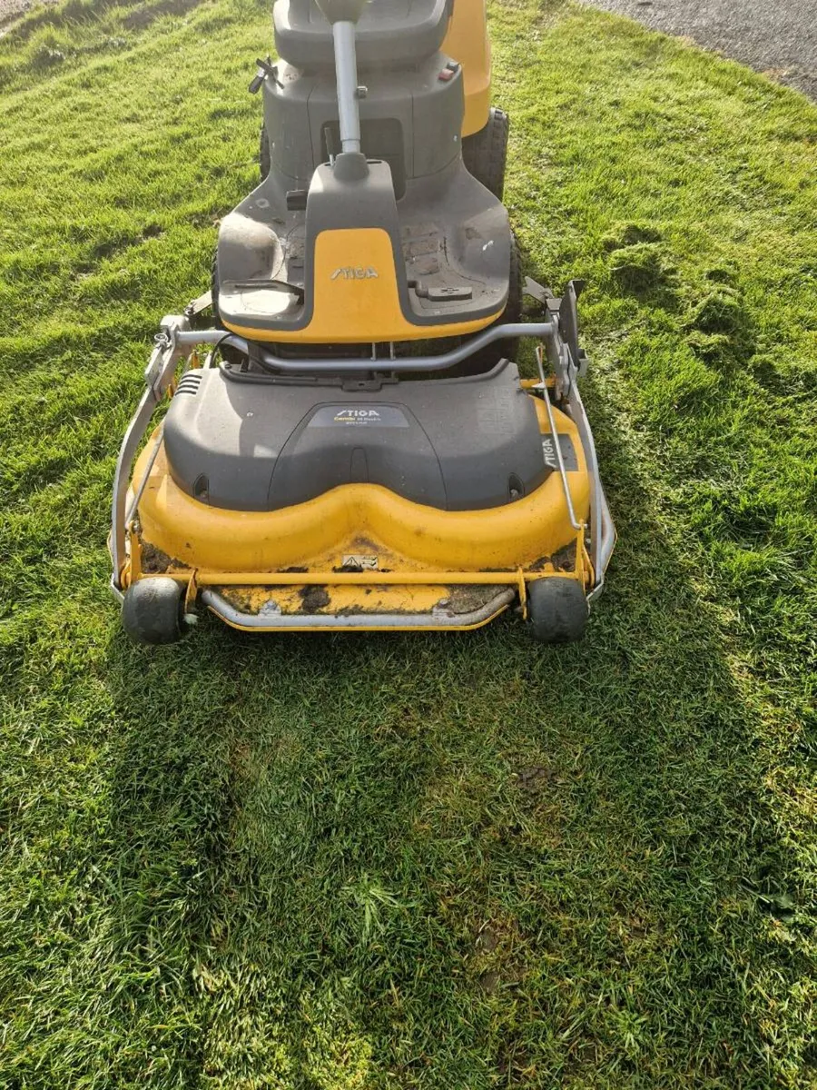 Lawn mower - Image 3