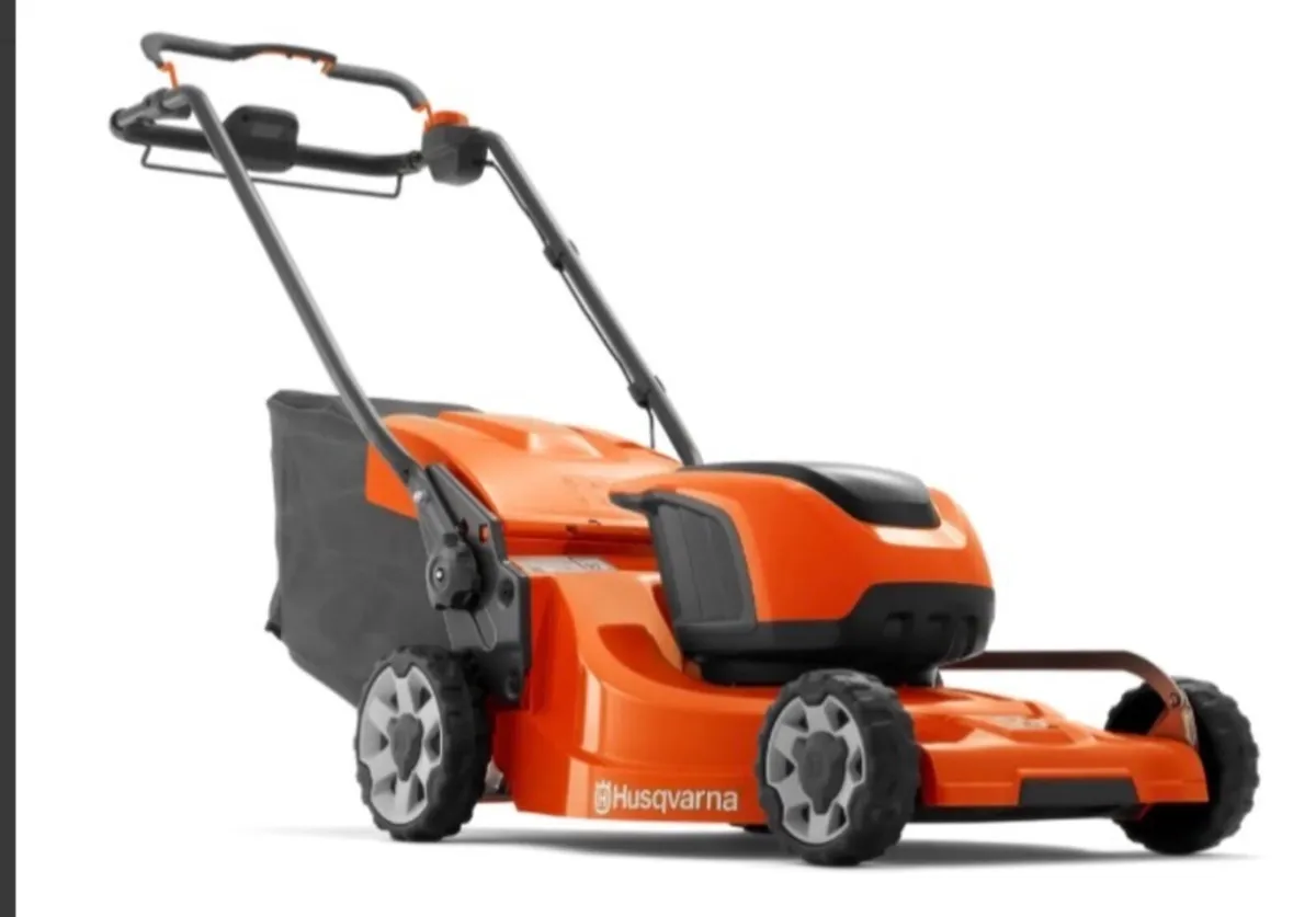 Husqvarna Battery Lawnmower - With DRIVE - Image 1