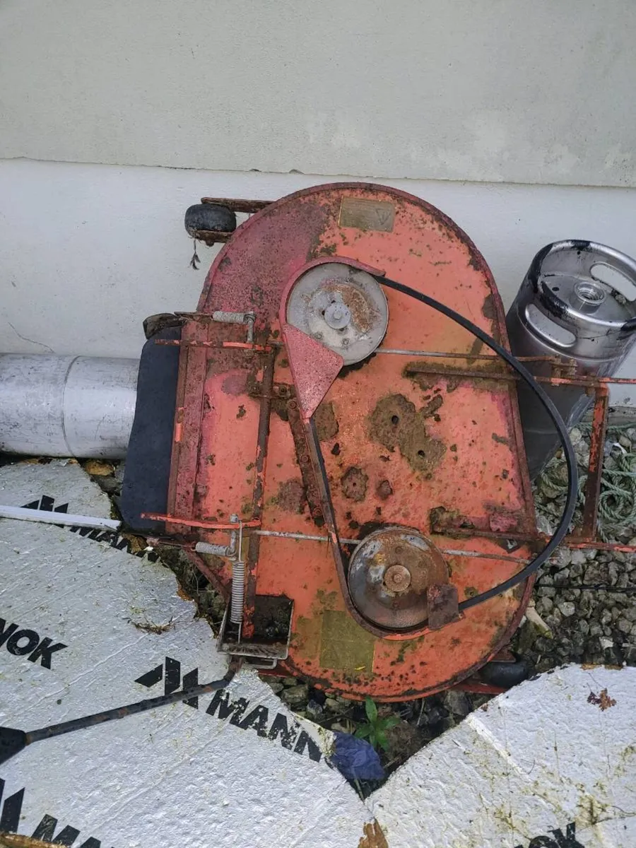 Westwood t1200 mower - Image 2