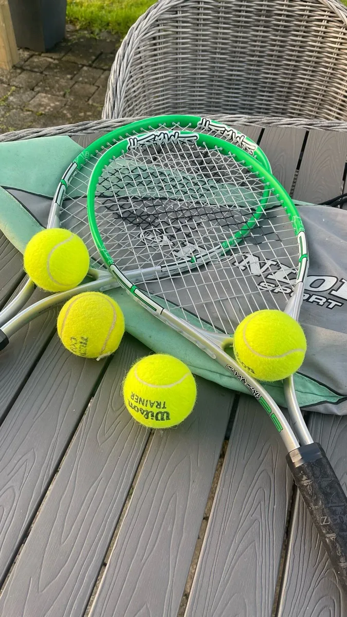 2 Slazenger tennis rackets & balls - Image 2