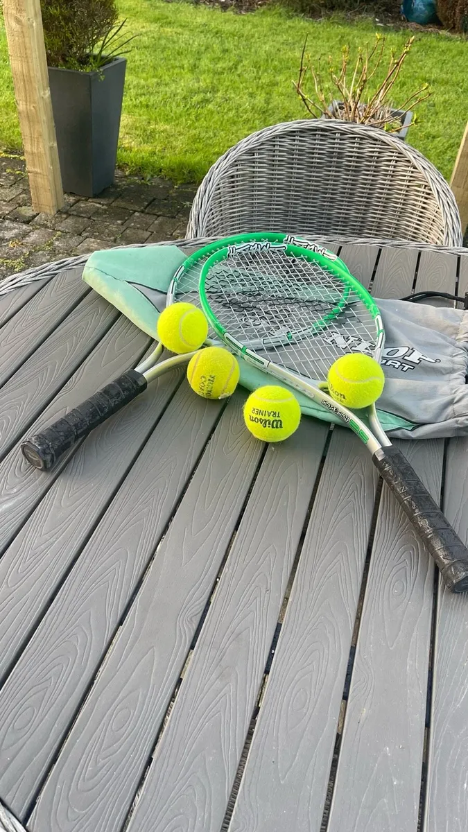 2 Slazenger tennis rackets & balls - Image 1