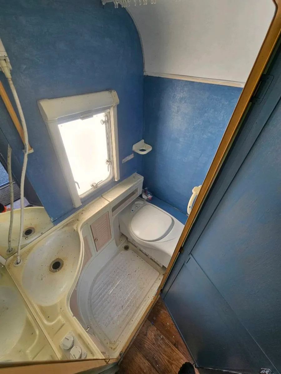 Swift caravan - Image 4