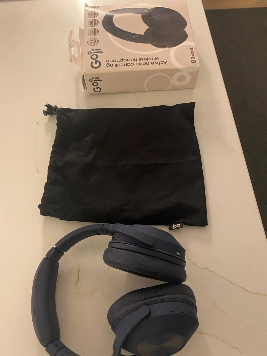 Headphones - Image 4