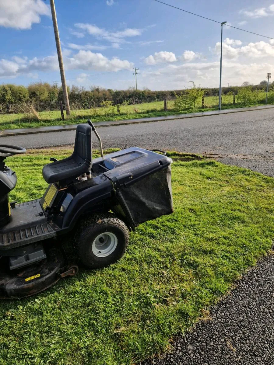 Lawn mower - Image 2