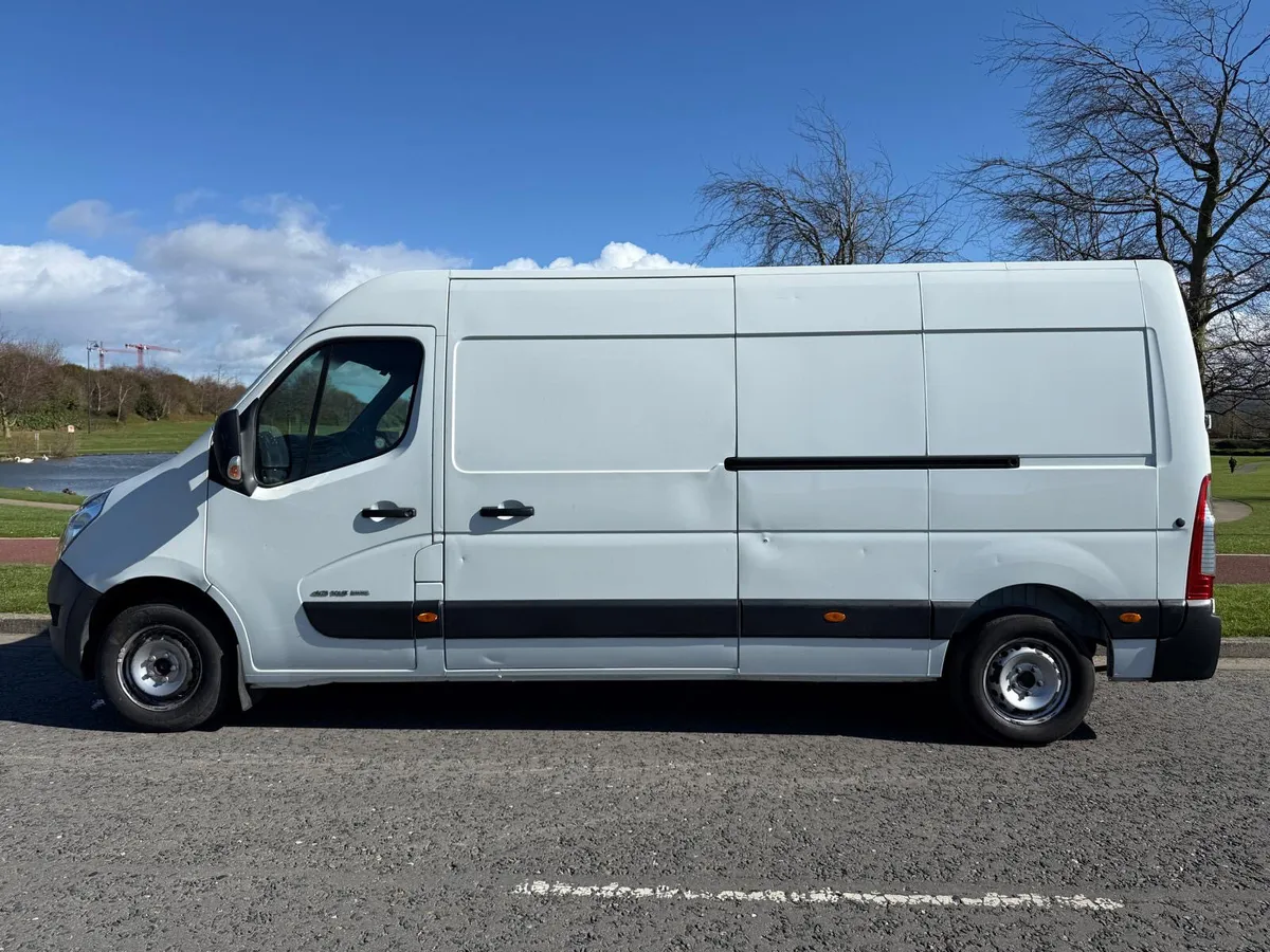 LOW MILEAGE ONE OWNER NEW DOE/CVRT - Image 4