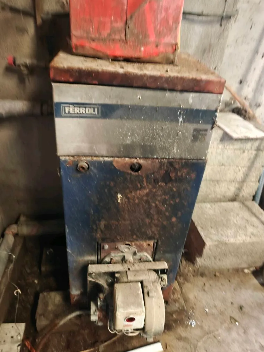 Riello Oil Burner and Pump - Image 2