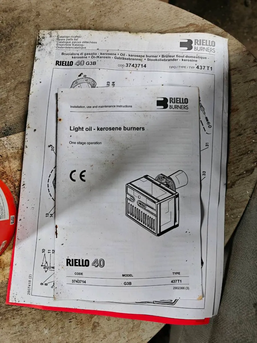 Riello Oil Burner and Pump - Image 4