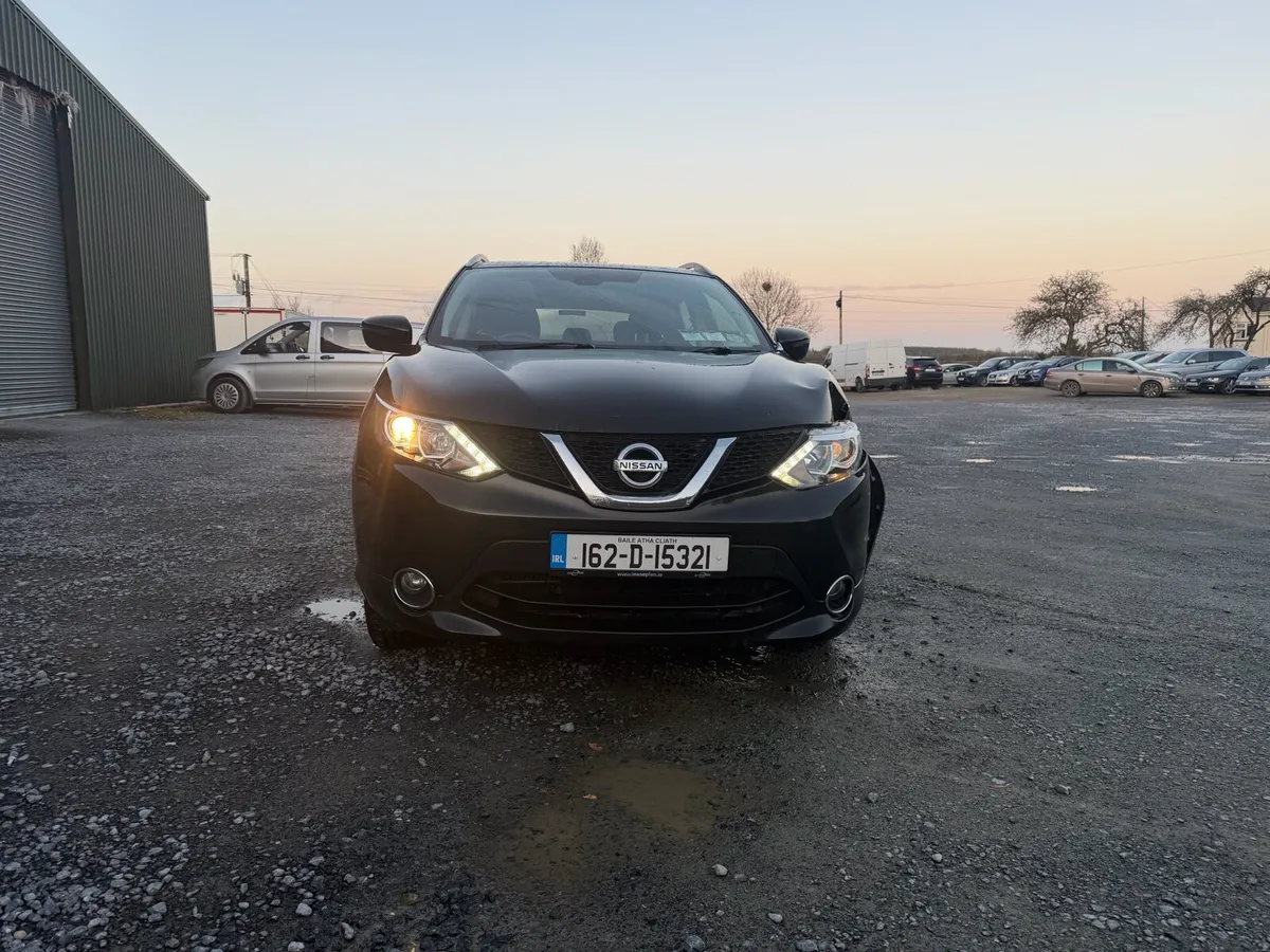 2016 Nissan Qashqai 1.6 diesel 4x4 -wheel-drive - Image 3
