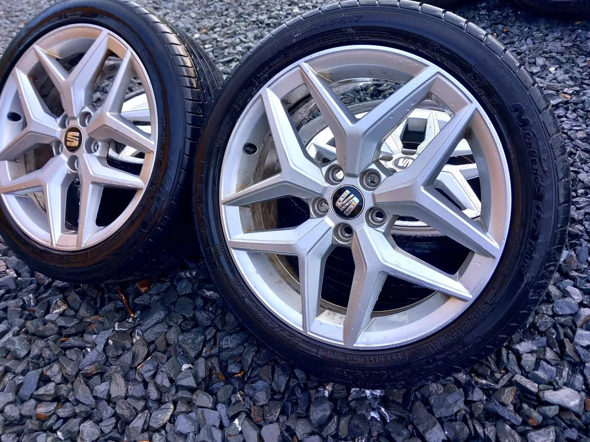 17inch Genuine Seat 5x100 - Image 2