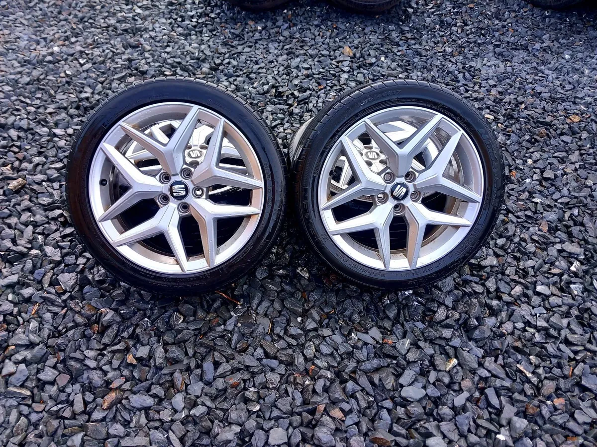 17inch Genuine Seat 5x100 - Image 1