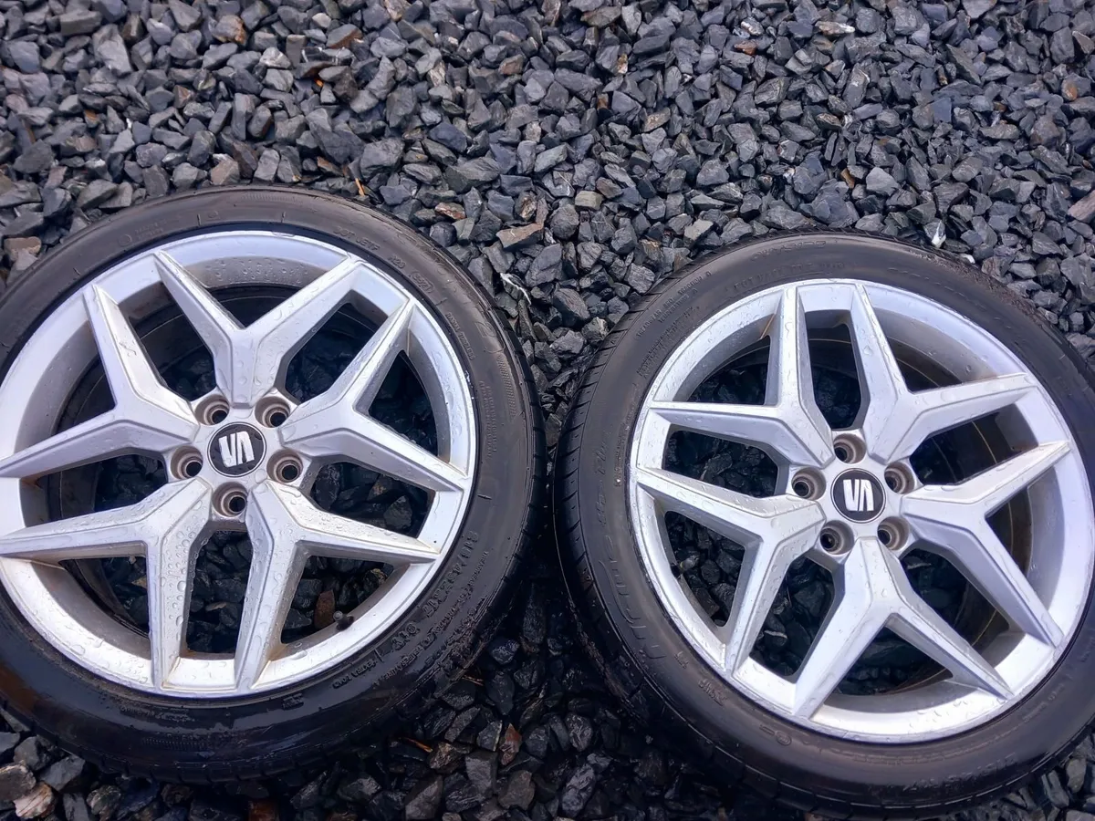 17inch Genuine Seat 5x100 - Image 3