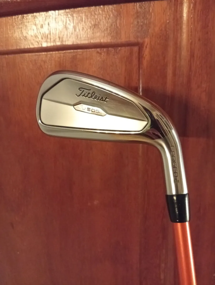 Titleist U505 Forged 2 Iron/Driving Tour Ad X Flex - Image 1