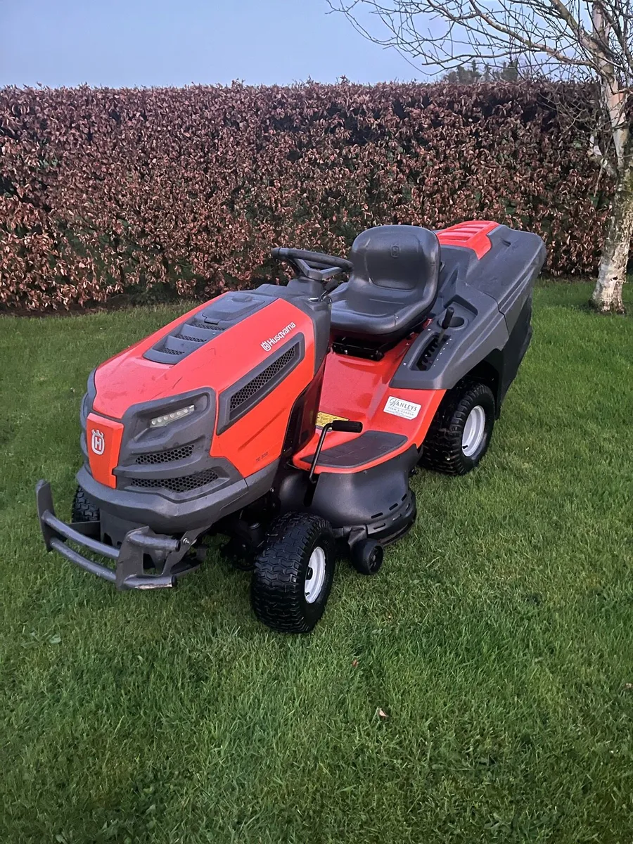 Husqvarna TC 338 ride on mower - Image 1