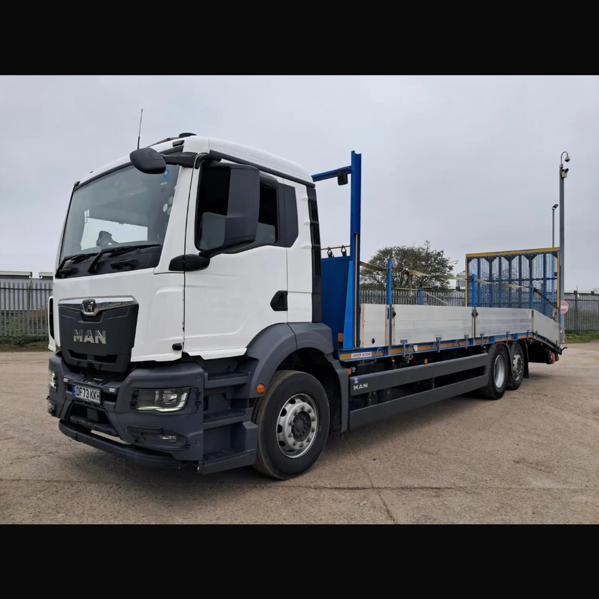 Man 330 6x2 Beavertail - Image 2