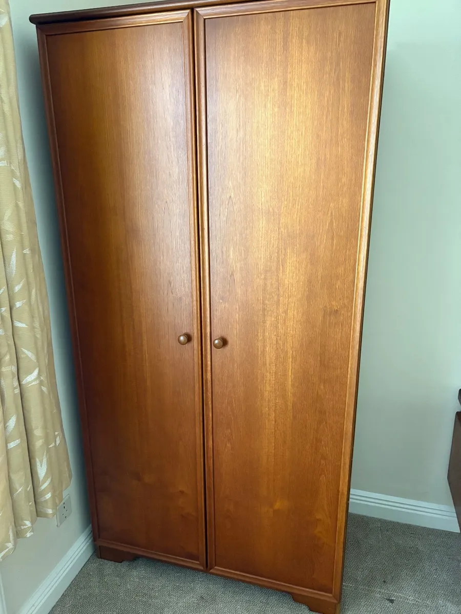 Wardrobes and Chest of drawers - Image 4