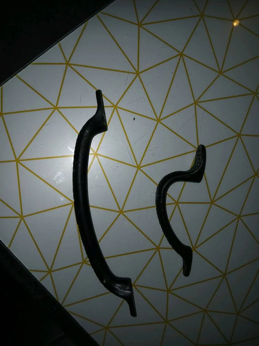 Cabinet door handles - Image 1