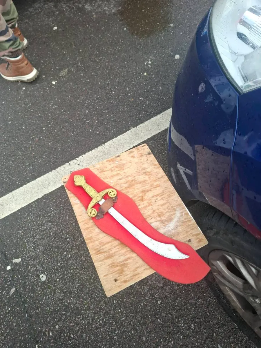 Chimney decor - Image 1