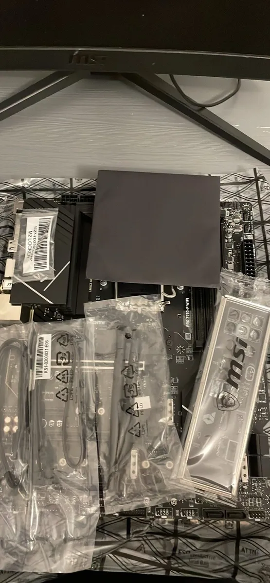 Motherboard pro Z790-p wifi - Image 1