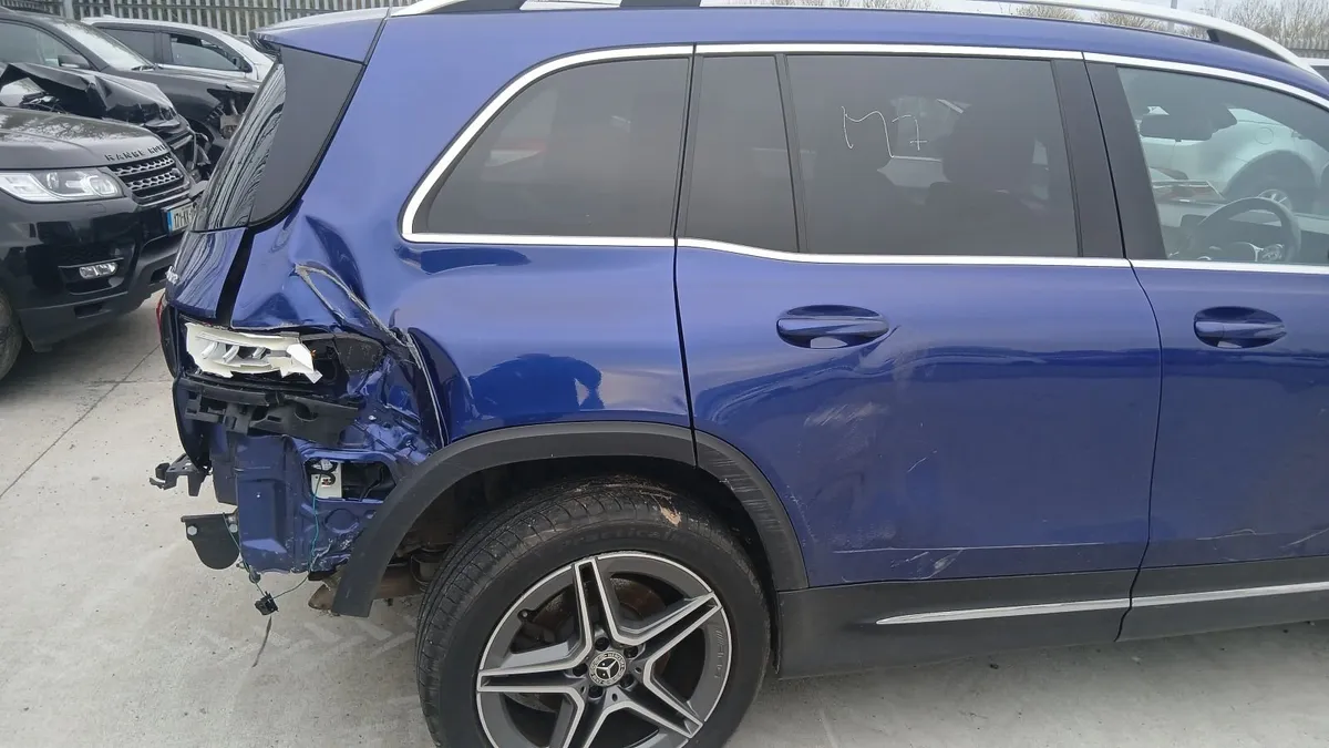 211 Mercedes glb 7 seats - Image 3