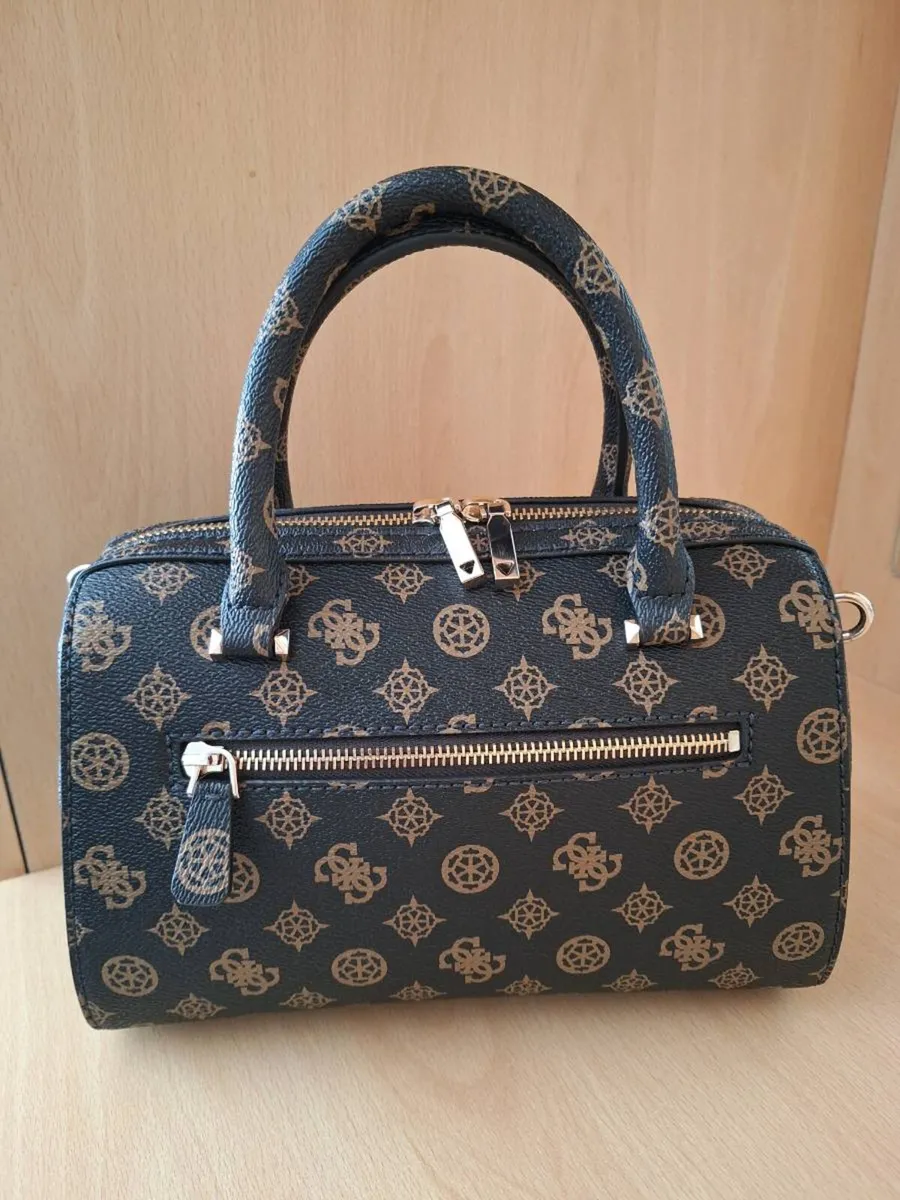 GUESS monogram handbag + matching wallet set - Image 3