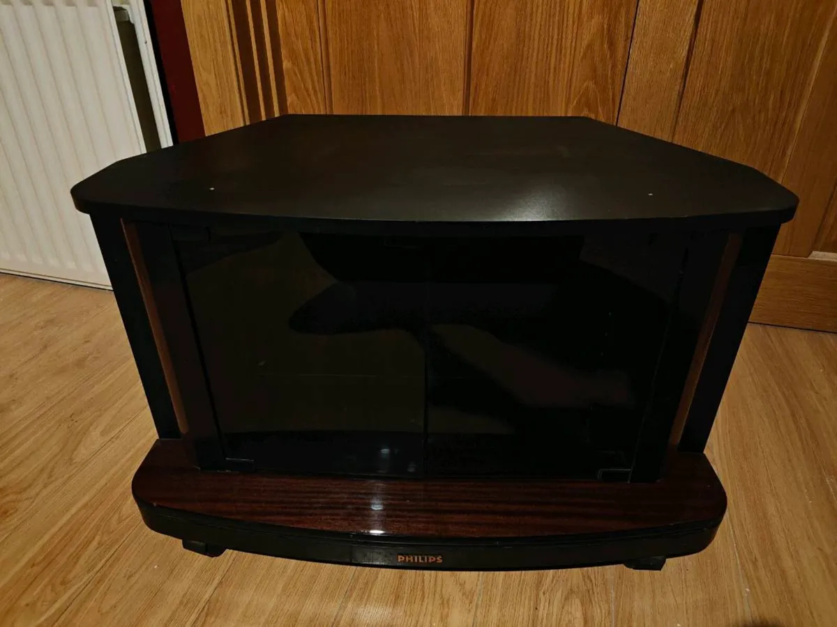TV Stand - Image 2
